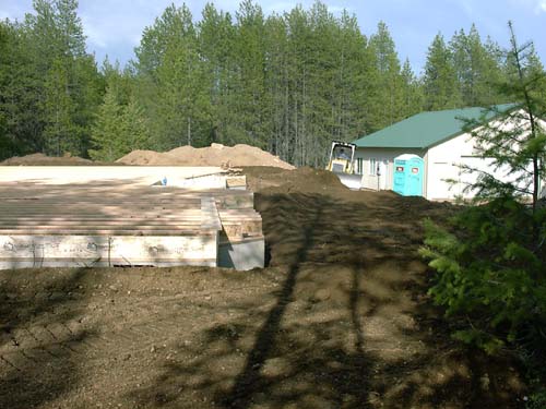 0033 - leveling around garage