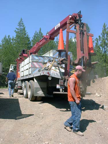 0125 - delivery of sheetrock