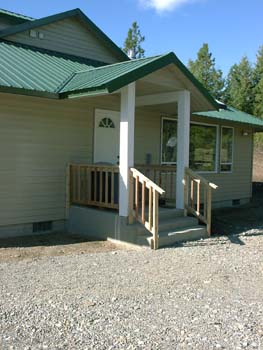 0245 - Side porch hand rails and banister