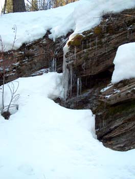 0306 - Icicles in the rocks
